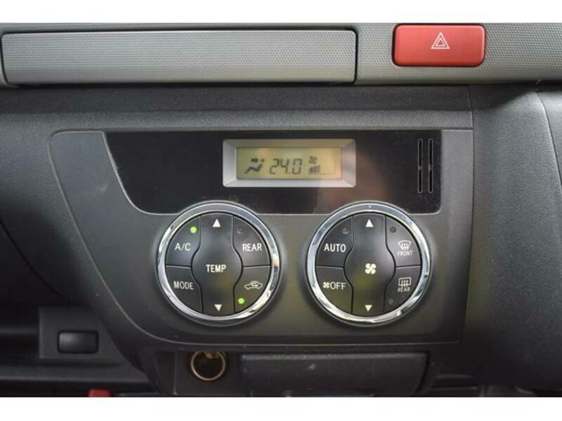 HIACE COMMUTER