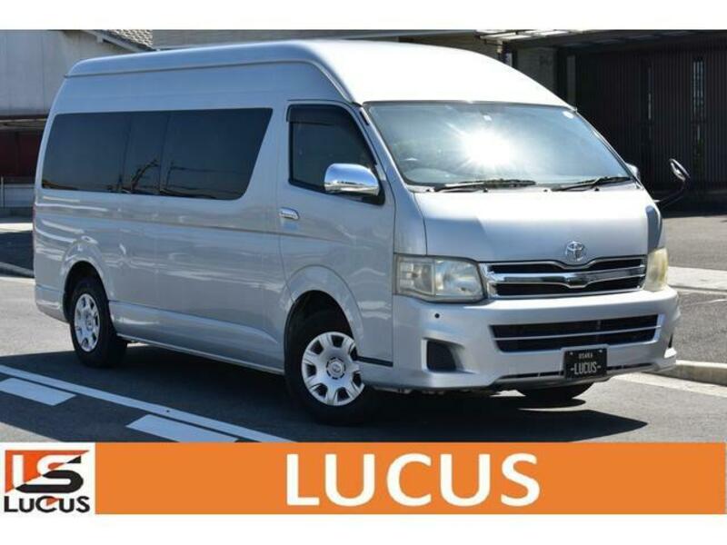 TOYOTA HIACE WAGON