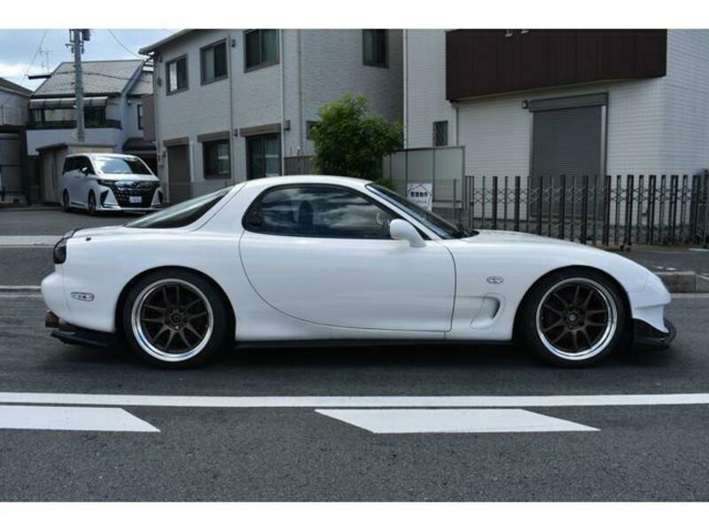 EFINI RX-7