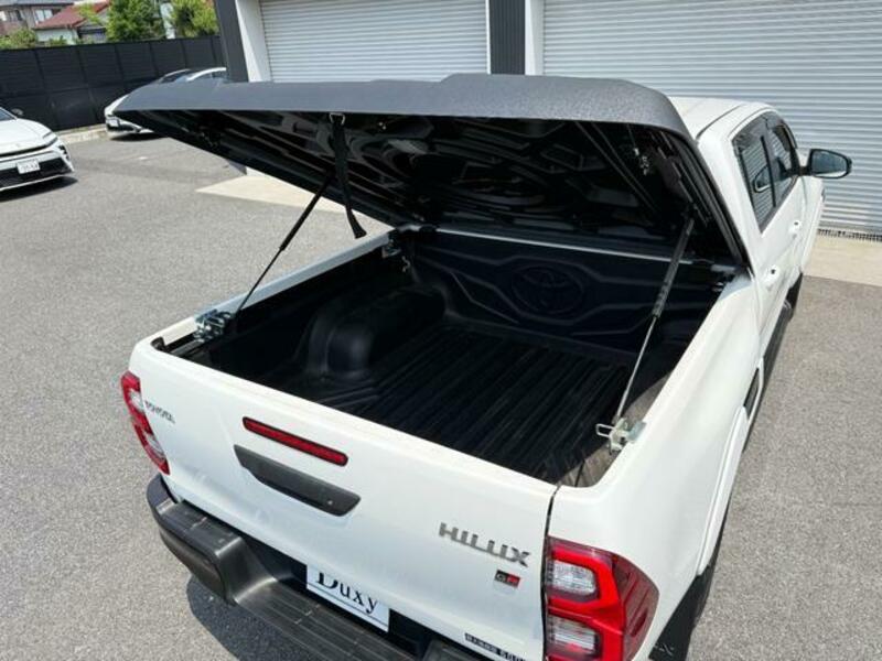 HILUX