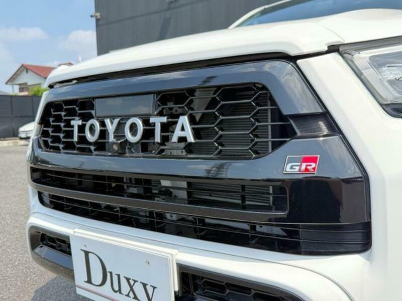 HILUX