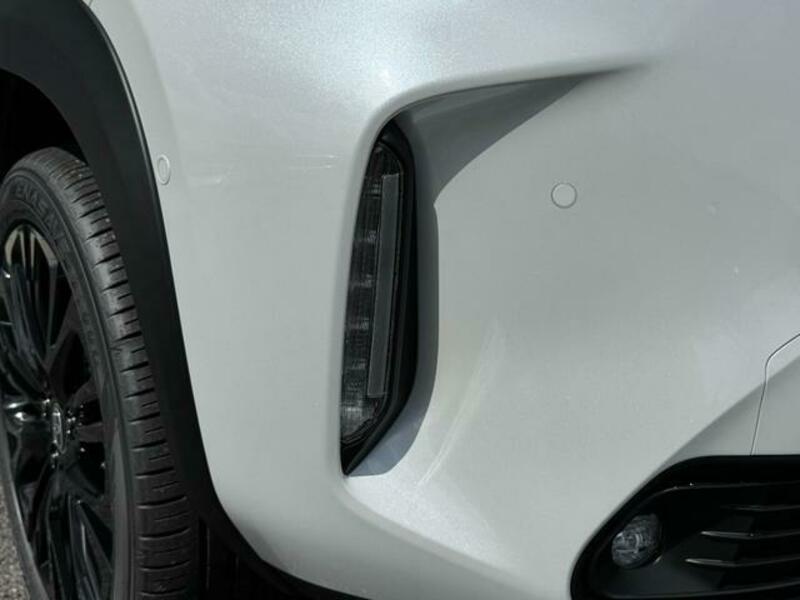 YARIS CROSS