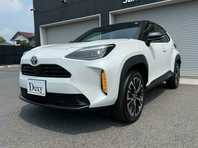 YARIS CROSS