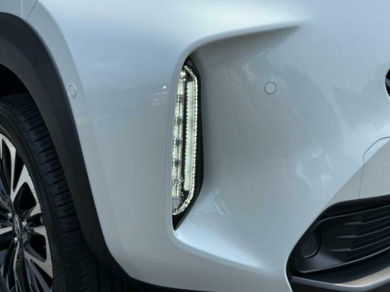 YARIS CROSS