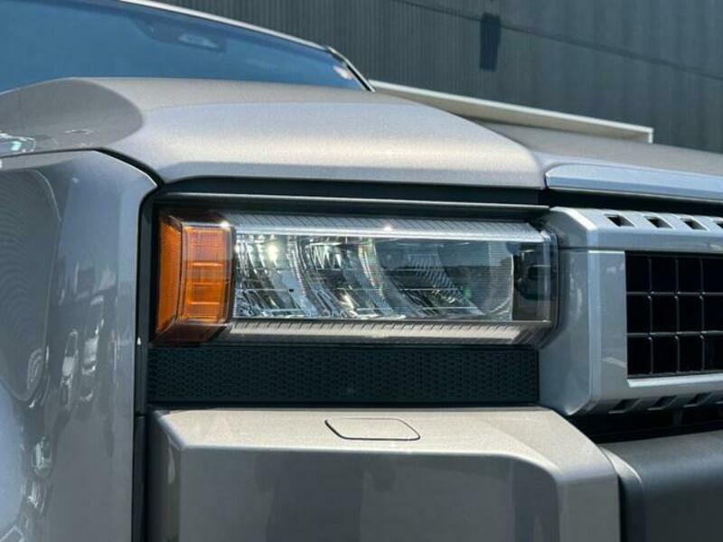 LAND CRUISER 250