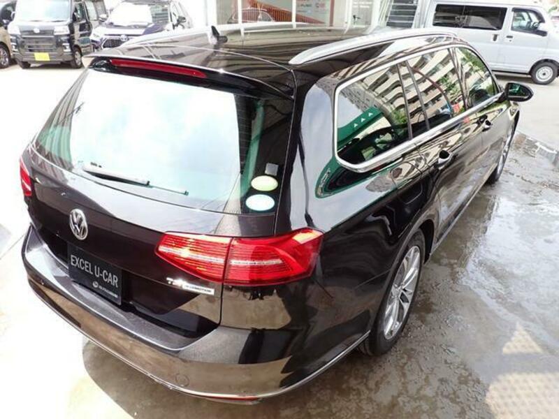 PASSAT VARIANT