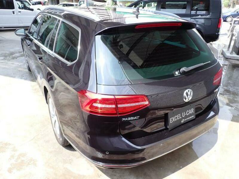 PASSAT VARIANT