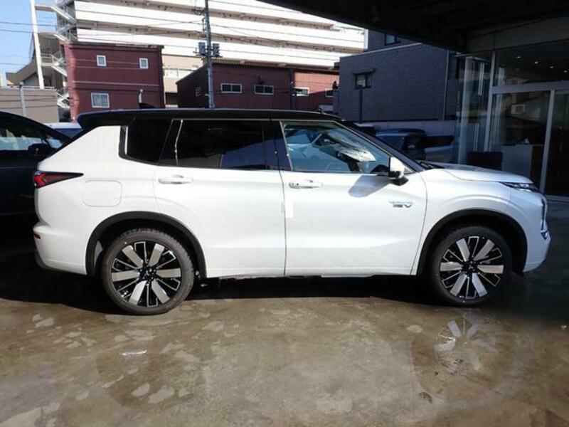 OUTLANDER PHEV