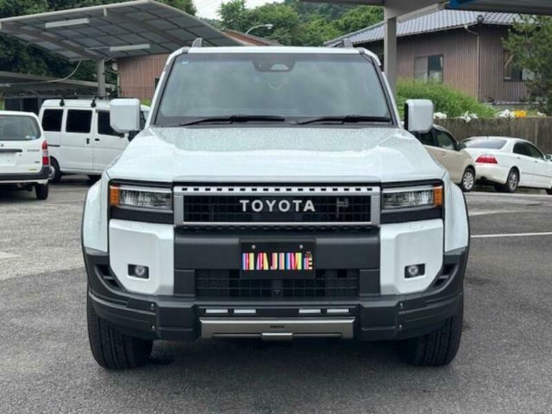 LAND CRUISER 250
