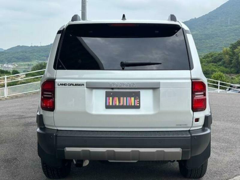 LAND CRUISER 250