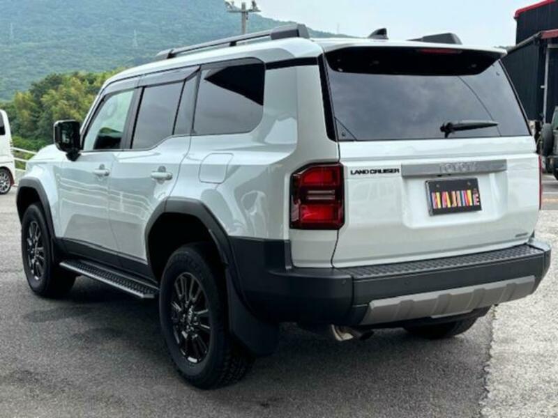 LAND CRUISER 250