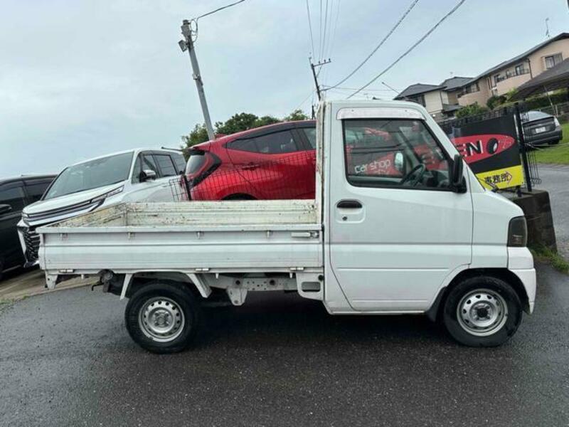 MINICAB TRUCK