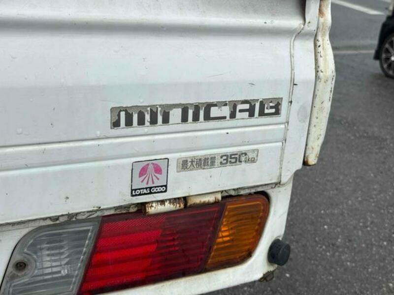 MINICAB TRUCK