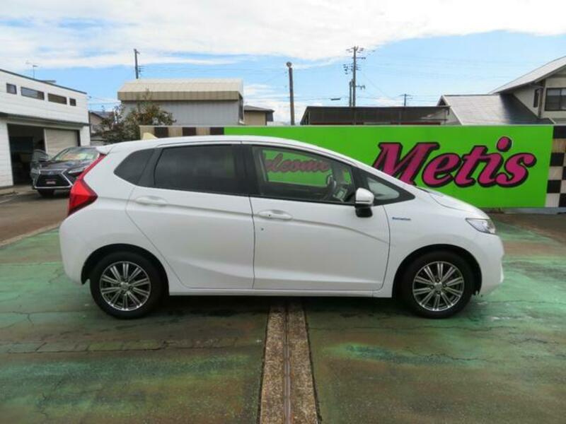 FIT HYBRID