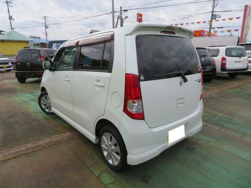 WAGON R