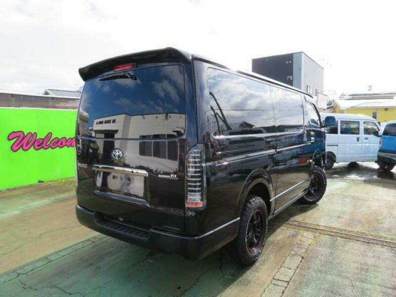 HIACE VAN