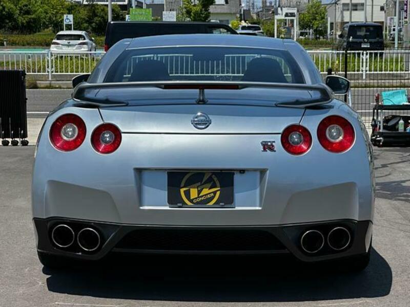 GT-R