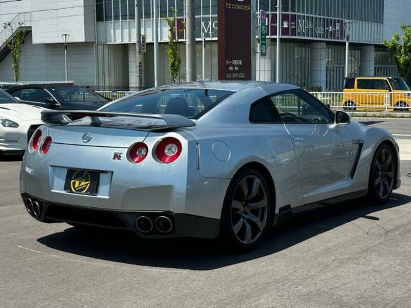 GT-R