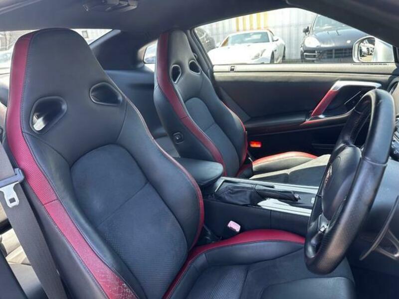 GT-R