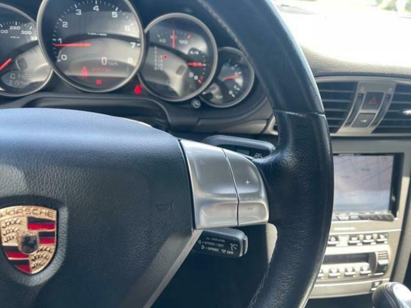 911