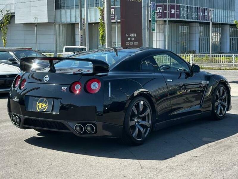 GT-R