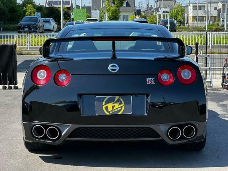 GT-R