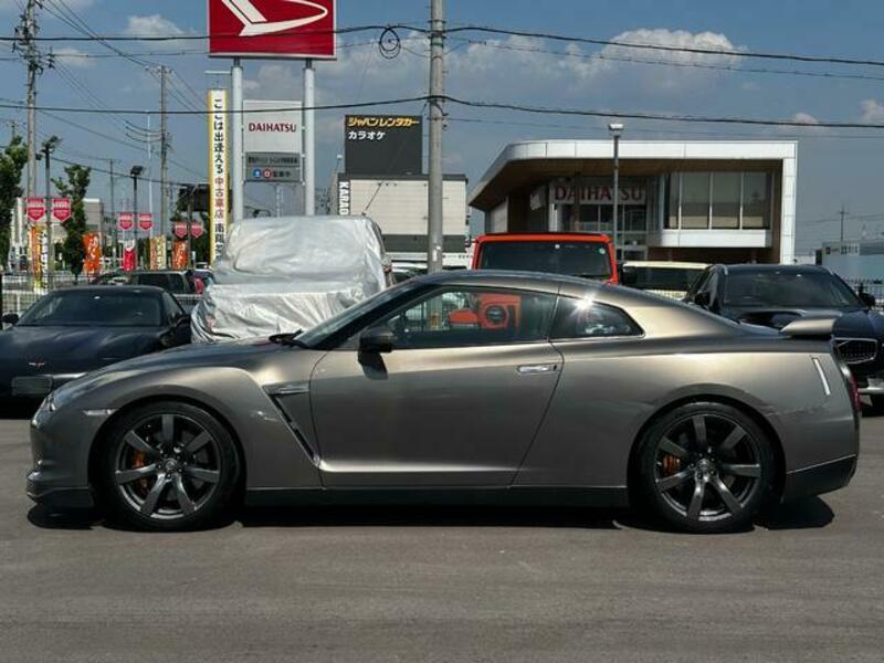 GT-R