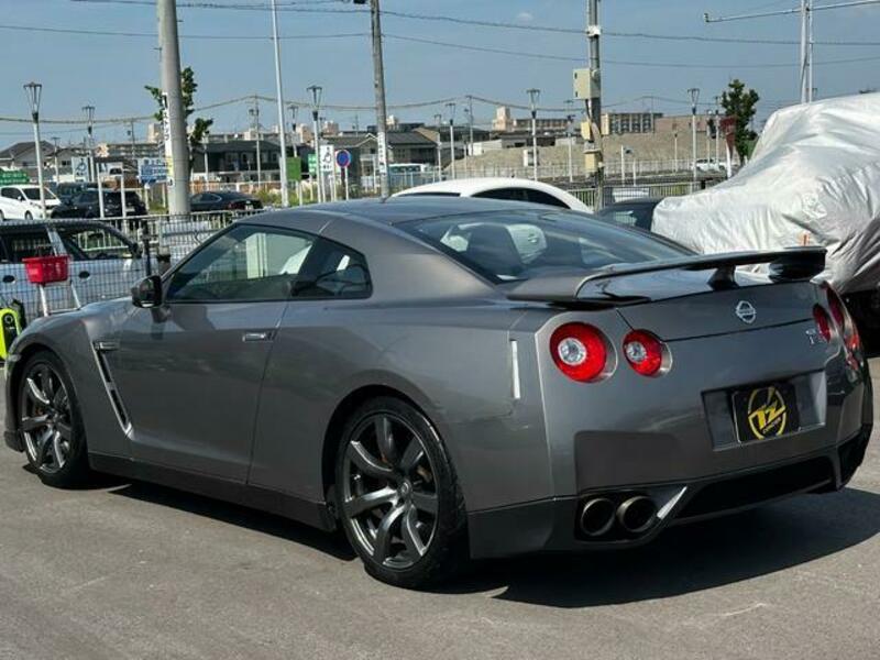 GT-R