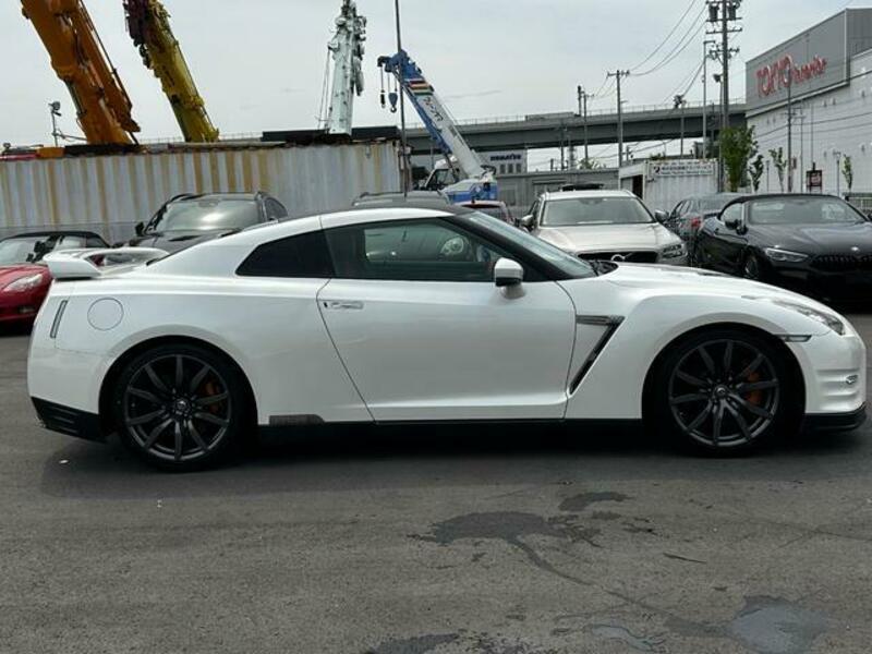 GT-R