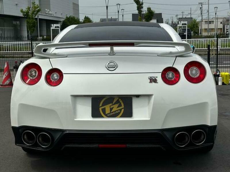 GT-R