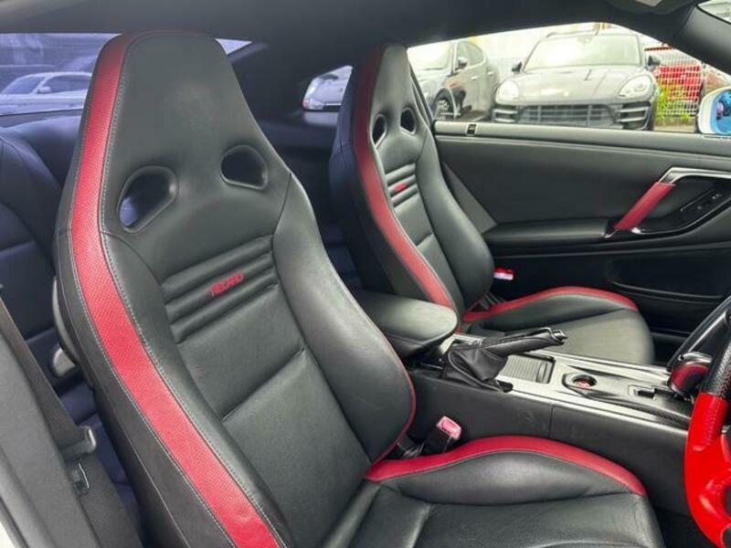 GT-R