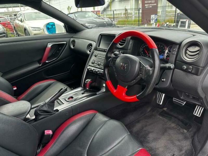 GT-R