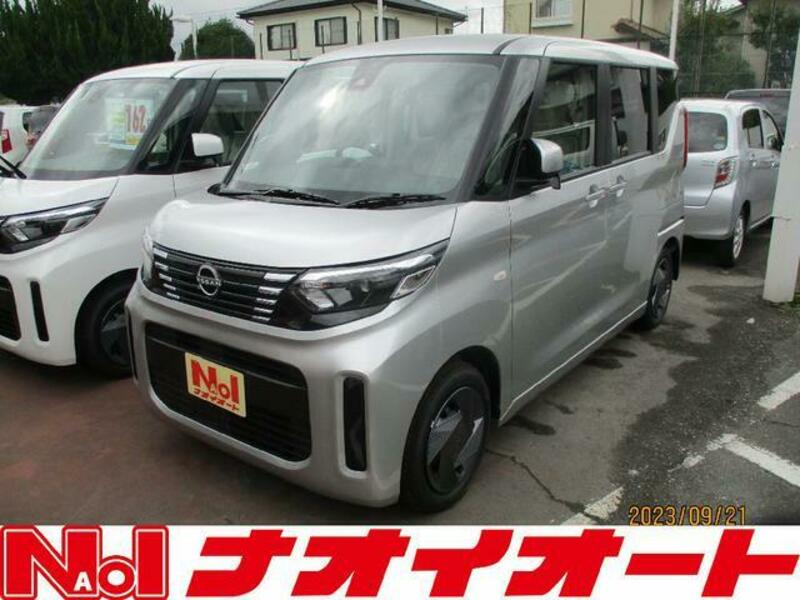 NISSAN ROOX