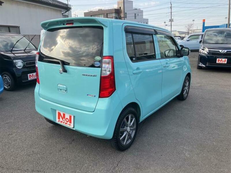 WAGON R