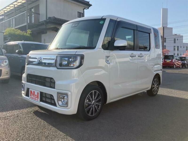 TOYOTA PIXIS MEGA