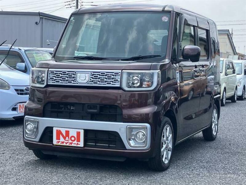 DAIHATSU WAKE
