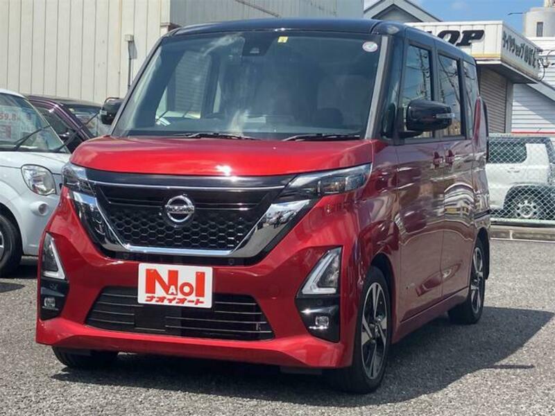 NISSAN ROOX