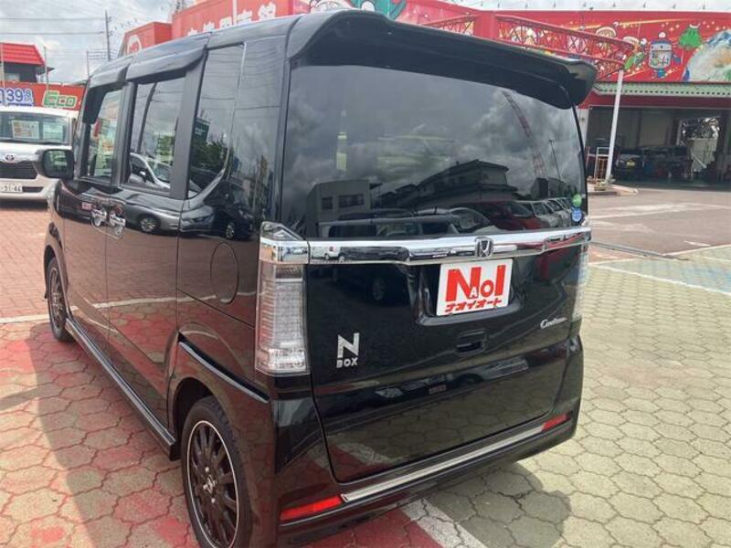 N BOX CUSTOM
