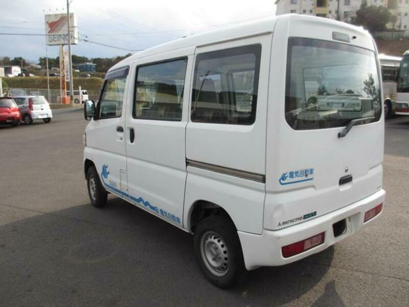 MINICAB MIEV