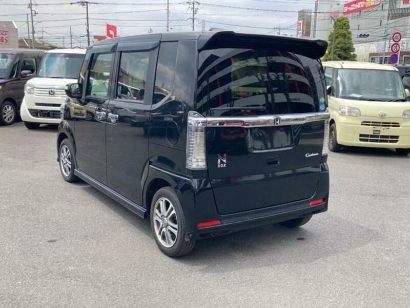 N BOX CUSTOM