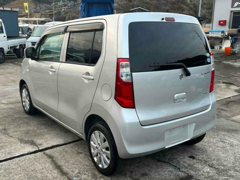 WAGON R
