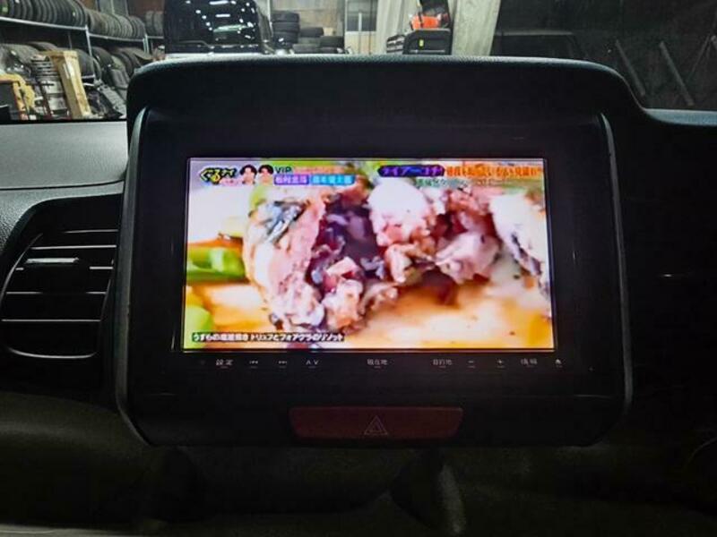 N BOX