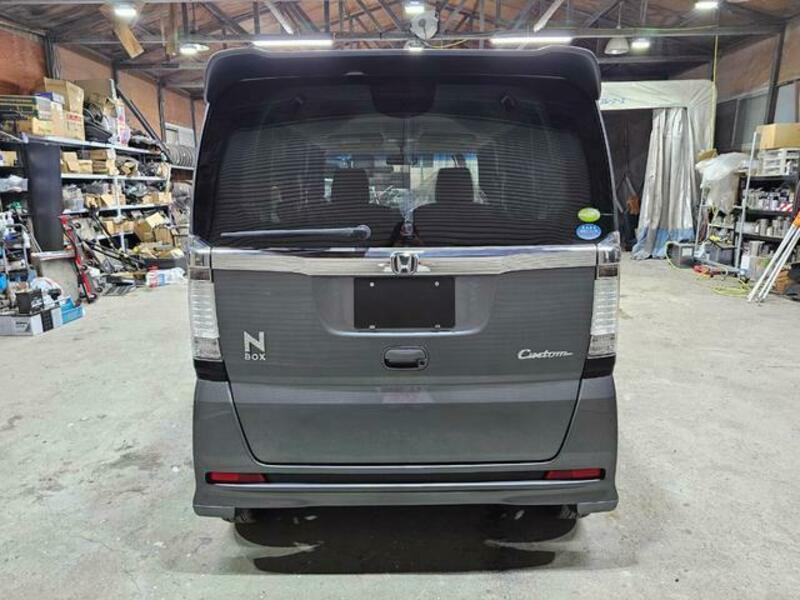 N BOX CUSTOM