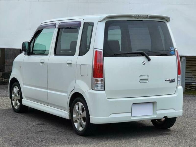 WAGON R