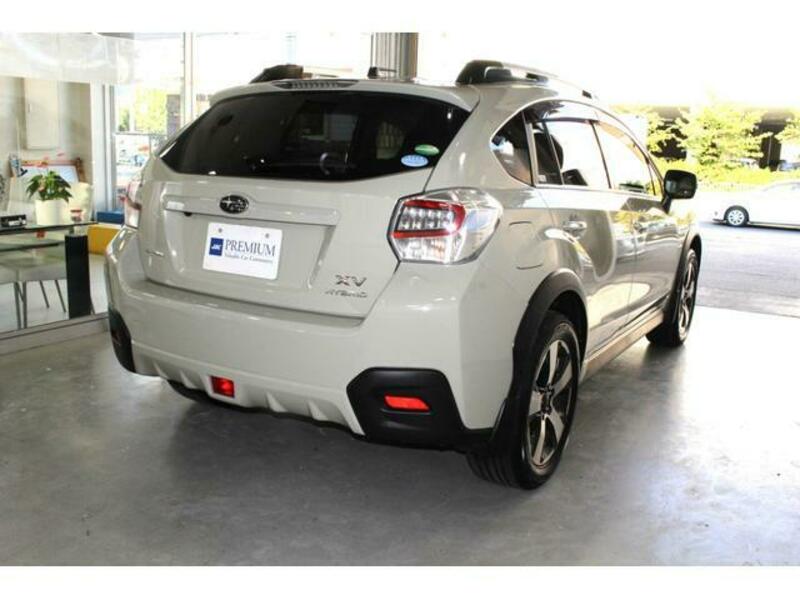 XV HYBRID