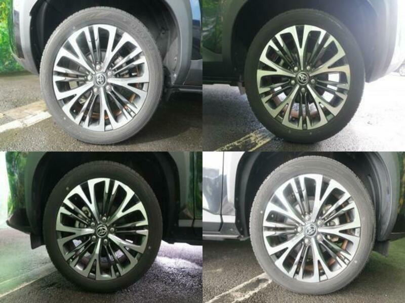 YARIS CROSS