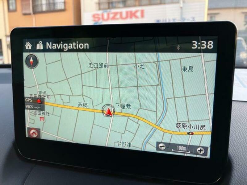 MAZDA2