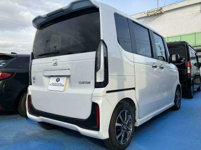 N BOX CUSTOM