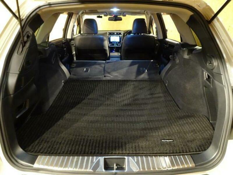 LEGACY OUTBACK