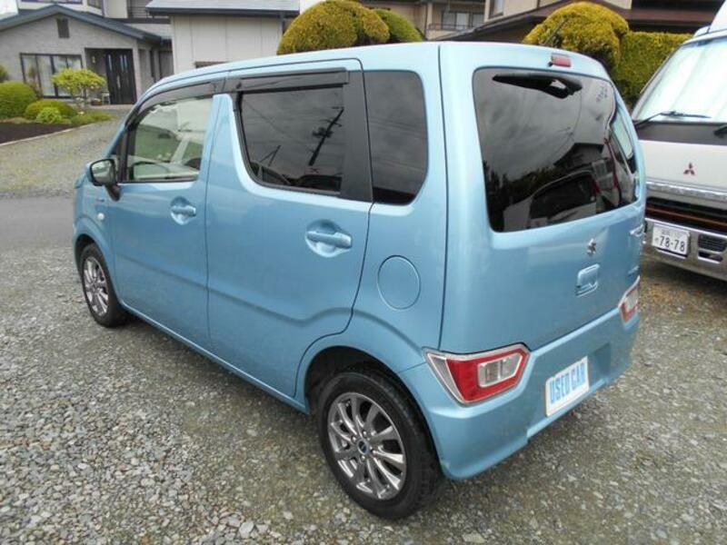 WAGON R
